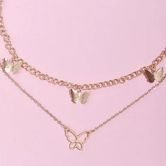 🦋layered gold plated butterfly necklace - Picture 5 of 7